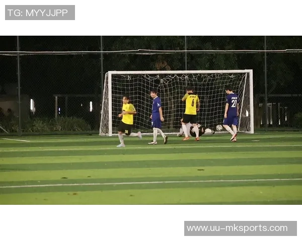 足球花哨集锦展现精彩瞬间让你领略球场上的华丽技巧与激情时刻